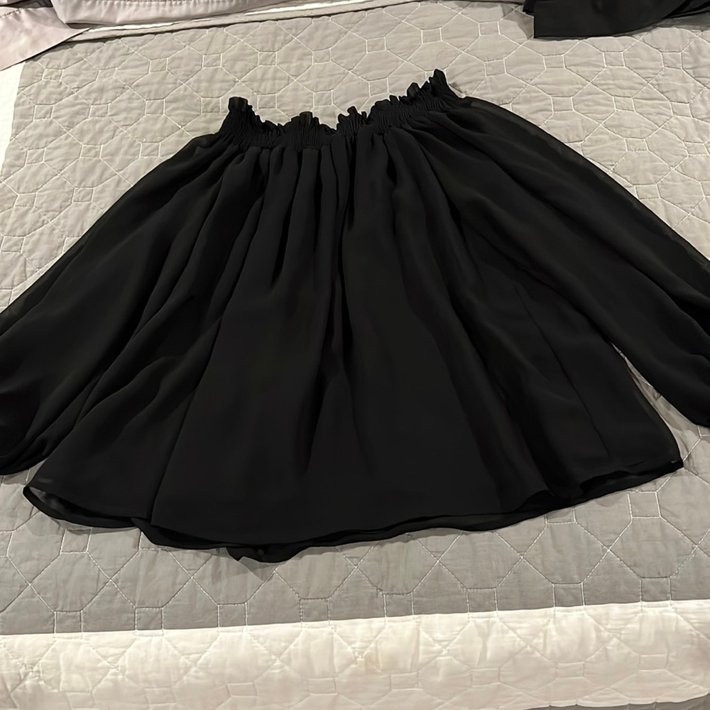 COPY - NWOT Top shop off shoulder flowy top